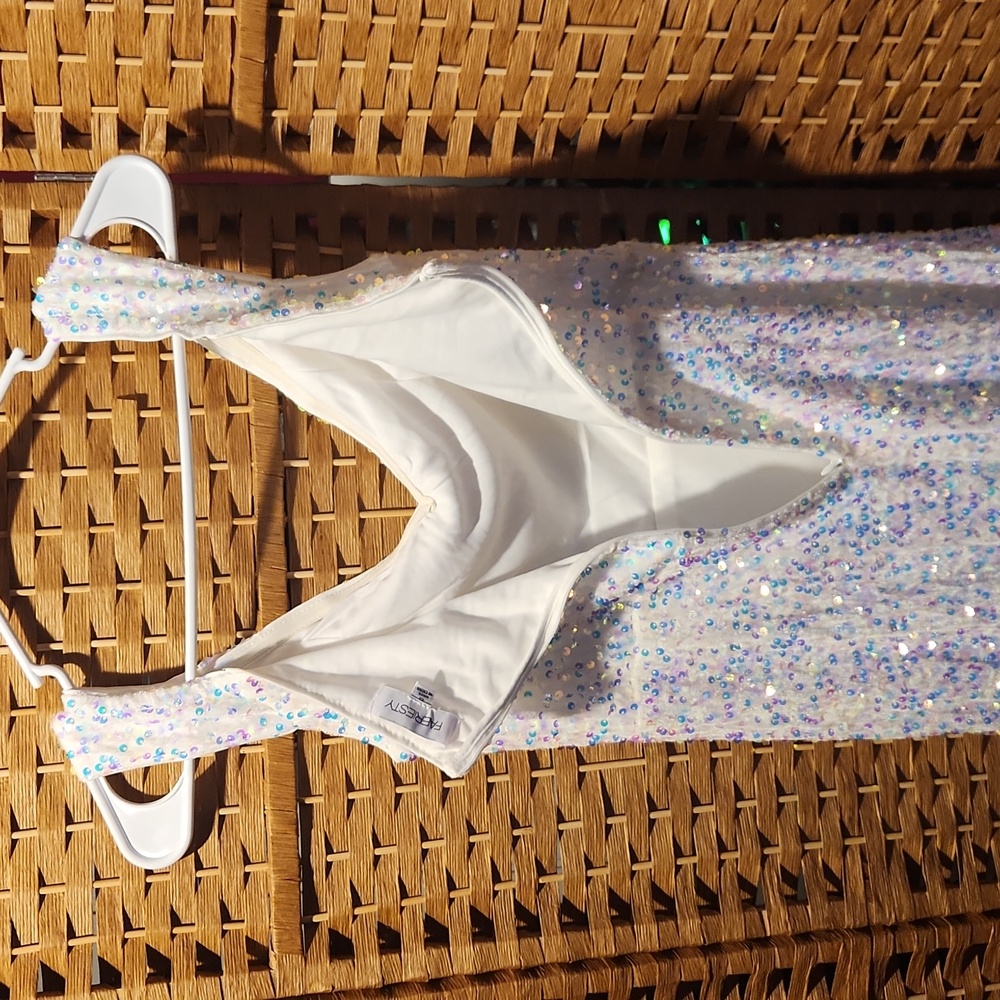 Faeriesty Elegant Fitted, Homecoming, Prom, Special Ocassion, White Sequin Dress - Picture 6 of 6